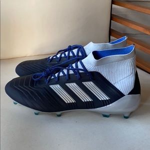 Adidas Women’s Predator 18.1 FG soccer cleat